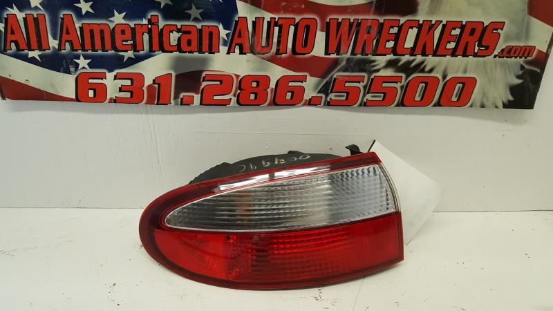 1999 DAEWOO LANOS  98-00 Htbk (3 Dr) Quarter Panel Mounted L. Taillight