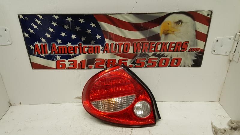 2000 DATSUN 810/MAXIMA Taillight