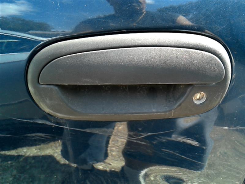 2004 FORD FORD F150 PICKUP  97-00 Door Front L. Black Textured Door Handle Exterior
