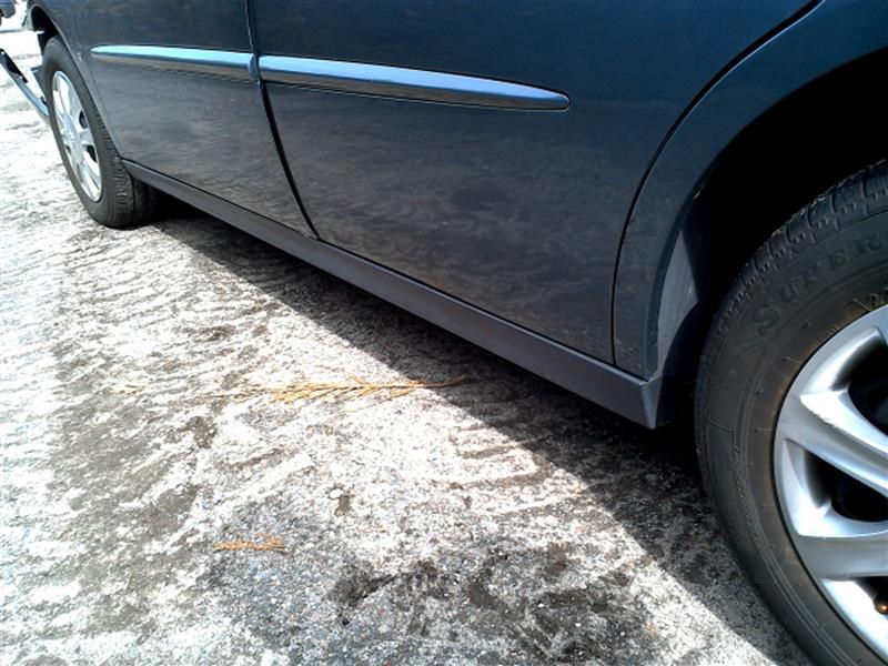 2006 BUICK LACROSSE Rocker Panel Moulding