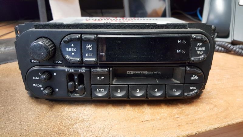 JEEP GRAND CHEROKEE 1999-2001 receiver, AM-FM-stereo-cassette