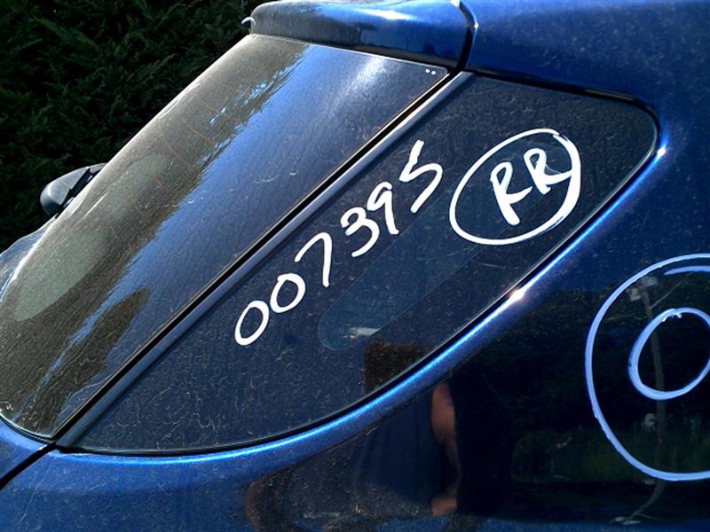 2009 TOYOTA MATRIX  14 (Canada Market) R. Quarter Glass