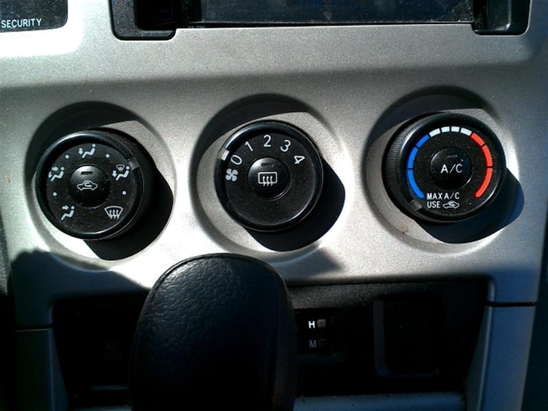 2009 TOYOTA MATRIX  09-10 (manual) US Market Standard Spec W/6 Speaker Temperature Control