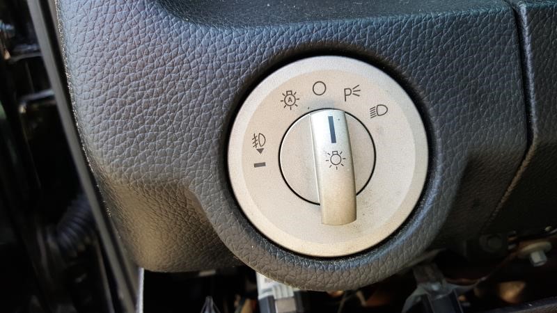 2007 LINCOLN NAVIGATOR Dash Interior Seat Switch
