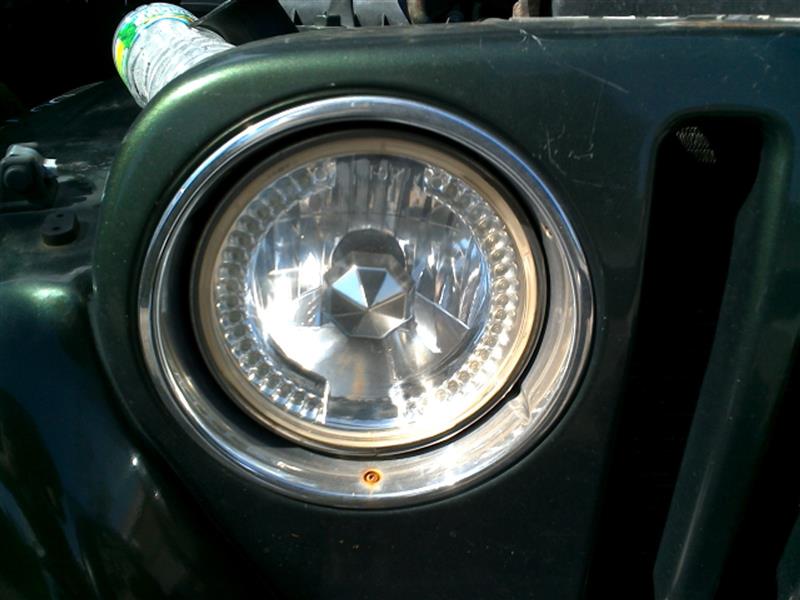 1997 JEEP WRANGLER  97-06 R. Headlight Door-Cover