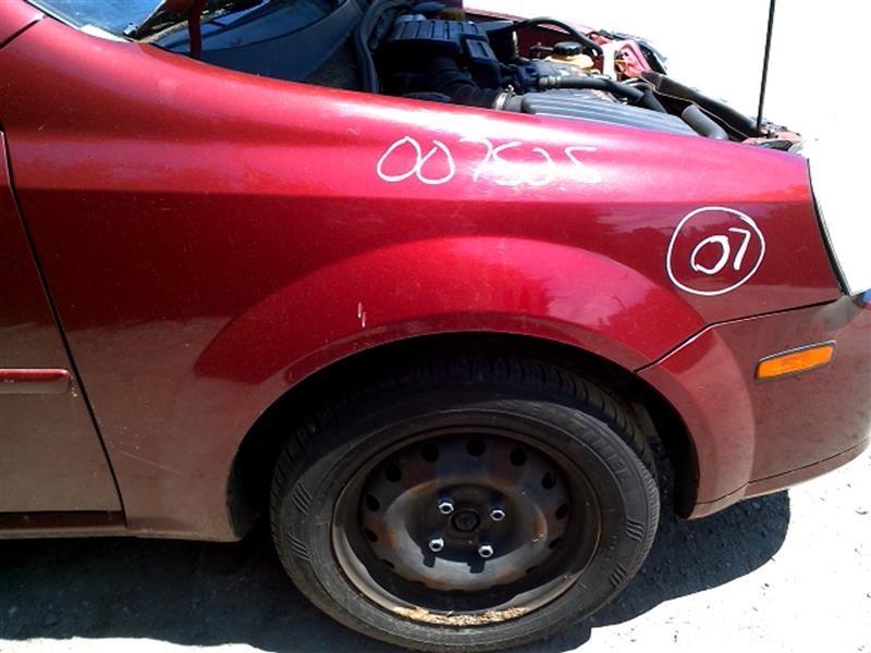 SUZUKI FORENZA 2004-2008 R. Fender