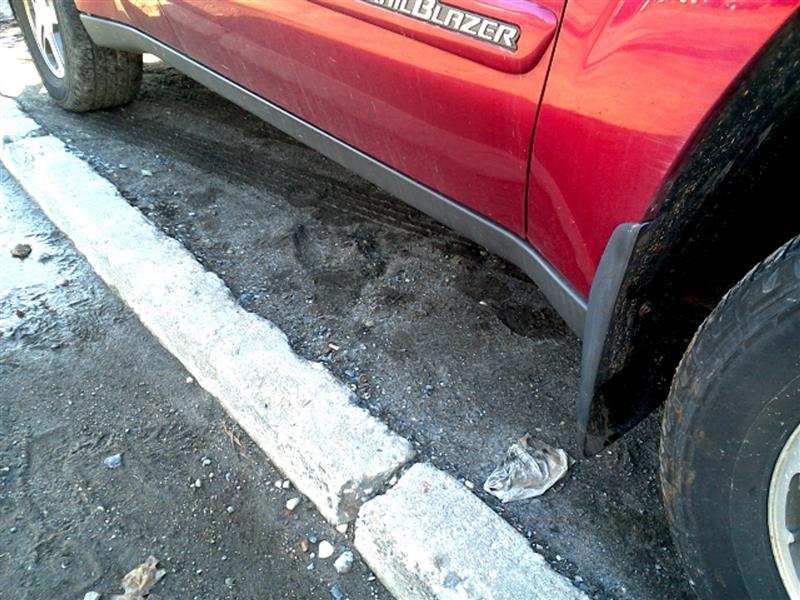 2004 CHEVROLET TRAILBLAZER Rocker Panel Moulding