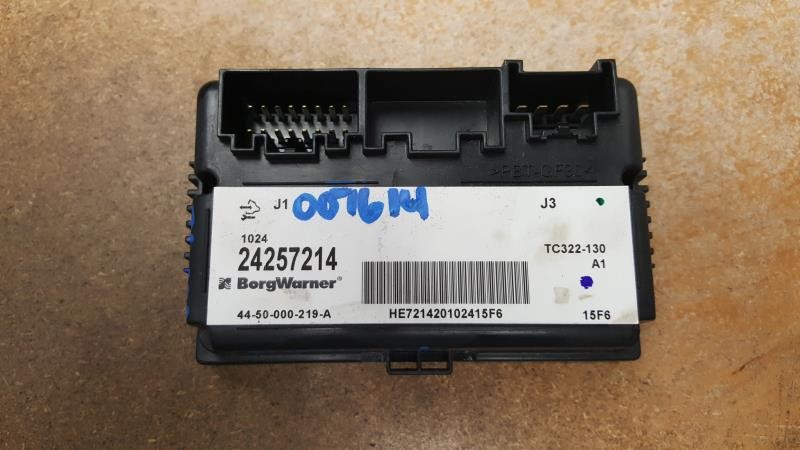 2011 CADILLAC CTS  14 Transfer Case; Sdn VIN D (4th Digit V-Series) (RH Dash) Chassis Control Module
