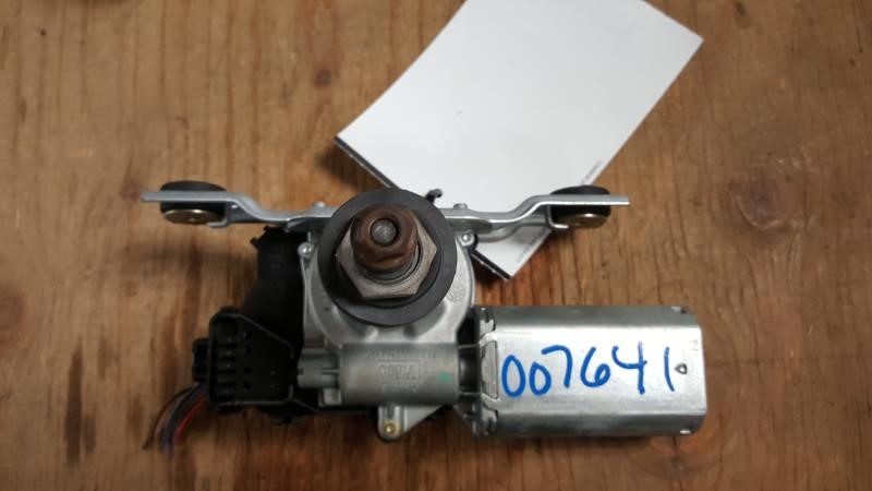 2005 JEEP LIBERTY  02-07 Wiper Motor, Rear