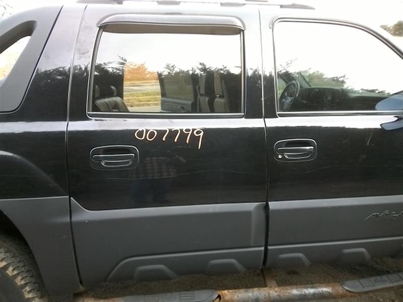 2002 CHEVROLET AVALANCHE 1500  02 R. Door Assembly Rear Side