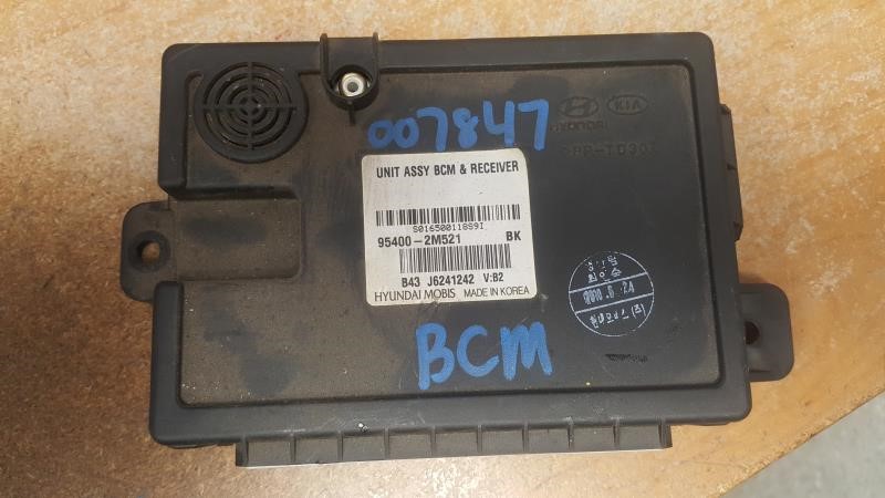 2011 HYUNDAI GENESIS  11-12 Body Control (BCM); Cpe (center Dash) AT (ignition Key Interlock) Conventional Ignition Chassis Control Module