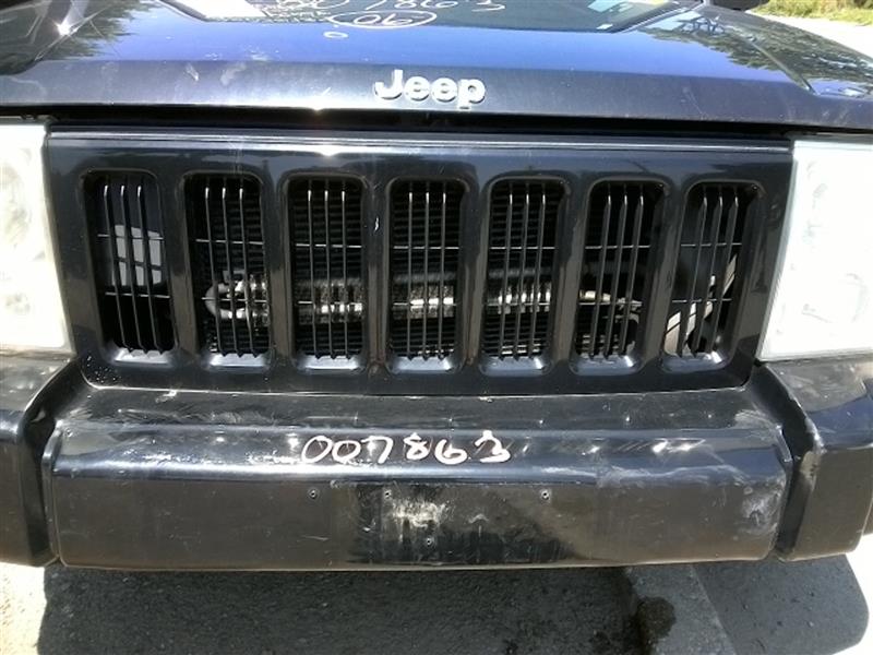 2006 JEEP COMMANDER  06 Painted Grille