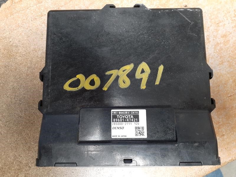 TOYOTA PRIUS 2013-2015 Power Supply computer power supply, (RH dash), Prius V (VIN EU, 7th and 8th digit) Chassis Control Module