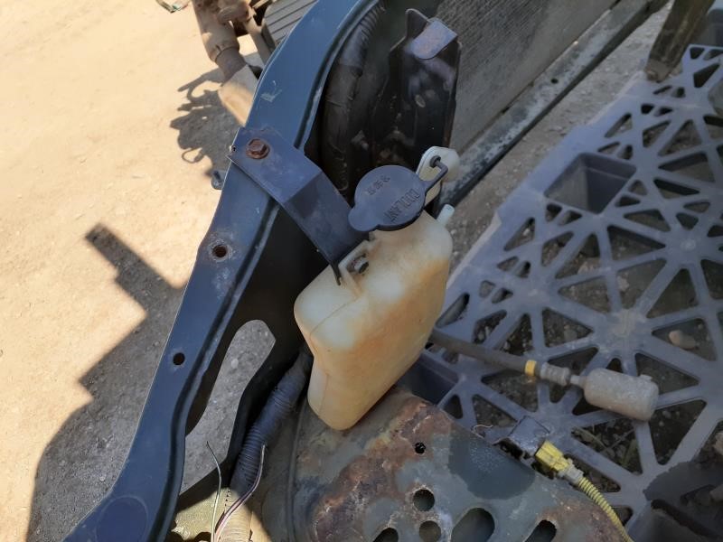 2003 TOYOTA SEQUOIA  01-07 Coolant Reservoir