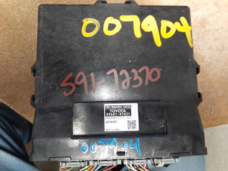 TOYOTA PRIUS 2013-2015 Power Supply computer power supply, (RH dash), Prius V (VIN EU, 7th and 8th digit) Chassis Control Module