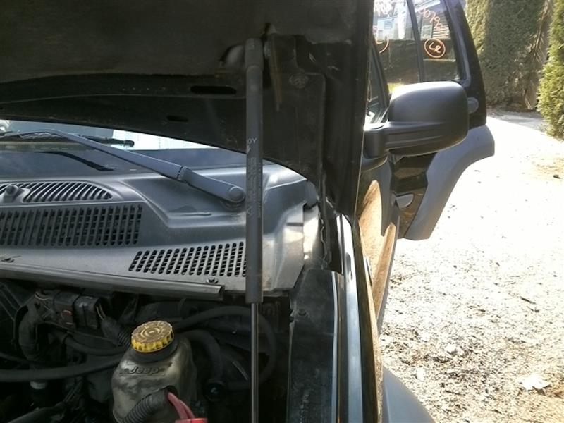 2006 JEEP LIBERTY Hood Hinge