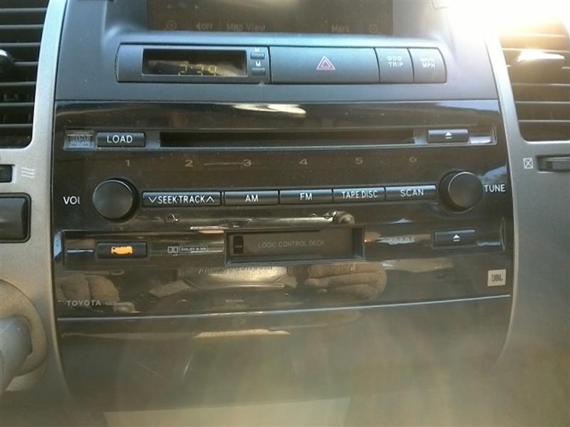 2005 TOYOTA PRIUS  04-06 Receiver (with CD) W/cassette Radio Audio