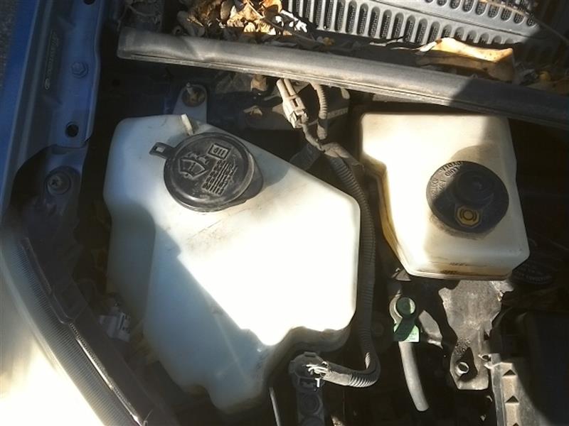 2005 TOYOTA PRIUS  04-06 W/o Intermittent Rear Wiper Wash Reservoir Assembly