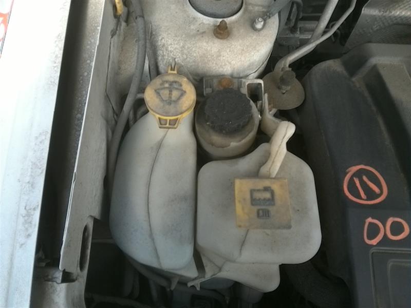 2011 JEEP COMPASS  17 Classic Style (vertical Rear Door Handle) Wash Reservoir Assembly