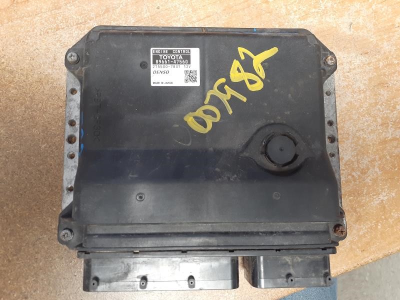 TOYOTA PRIUS 2014 Electronic Control Module (engine control, RH dash), Prius V (VIN EU, 7th and 8th digit) Engine Control Module