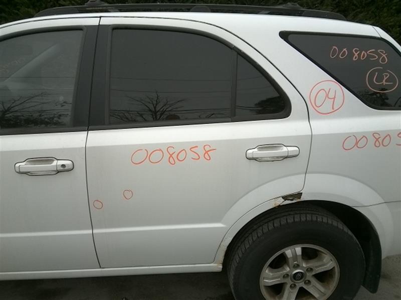 2004 KIA SORENTO  03-09 (electric) W/o Lower Body Side Cladding; L. Door Assembly Rear Side