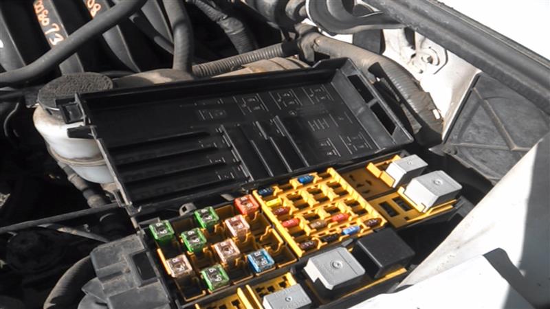 2008 FORD RANGER 07-11 2.3L Fuse Box Engine