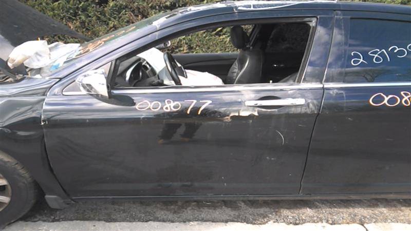 2014 MERCEDES-BENZ MERCEDES 200 Door Assembly Front