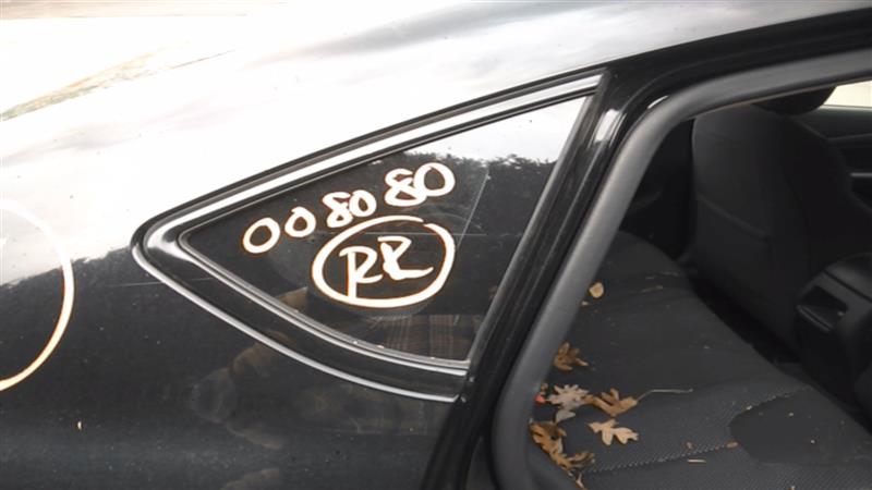 2014 DODGE DODGE PASS. Quarter Glass