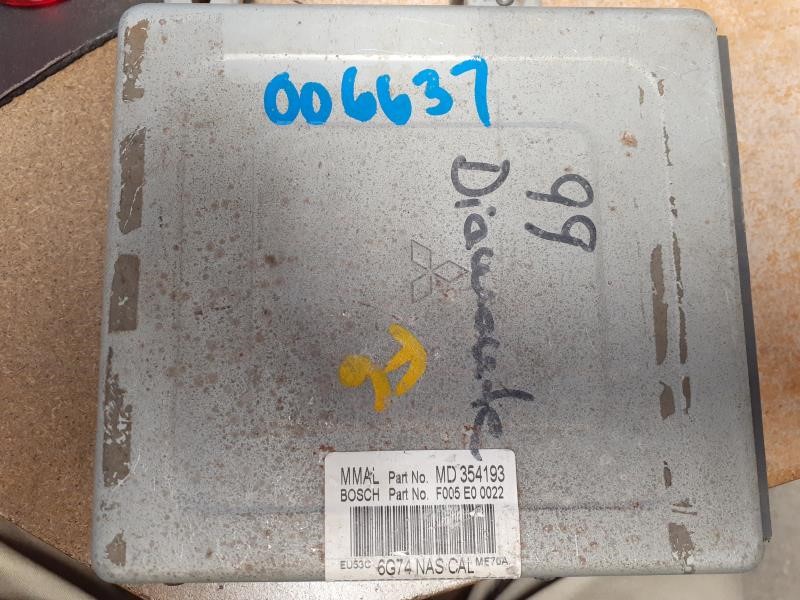 1999 MITSUBISHI DIAMANTE  99 Electronic Control Module; (center Dash) W/o Traction Control Engine Control Module