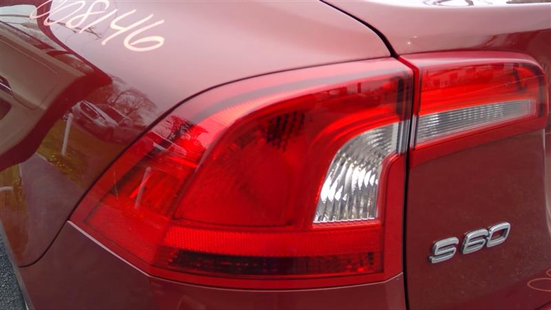VOLVO 60 SERIES 2011-2013 S60, quarter panel mounted, L. Taillight