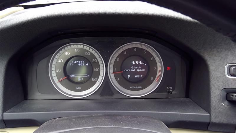 VOLVO 80 SERIES 11 (cluster), MPH, from VIN 142798, w/metallic face Speedometer Head Cluster