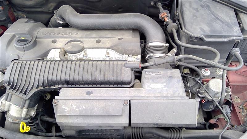 2012 VOLVO 60 SERIES Air Cleaner