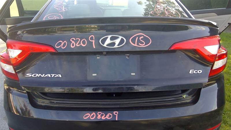 2015 HYUNDAI SONATA  16-17 (spoiler) W/rear View Camera US Built Incandescent Decklid Tailgate