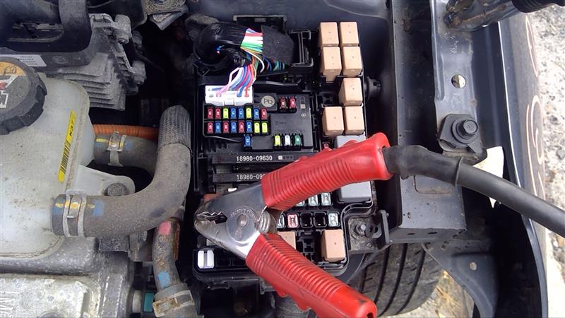 2018 HYUNDAI IONIQ  17-18 VIN C (8th Digit HEV) Fuse Box Engine