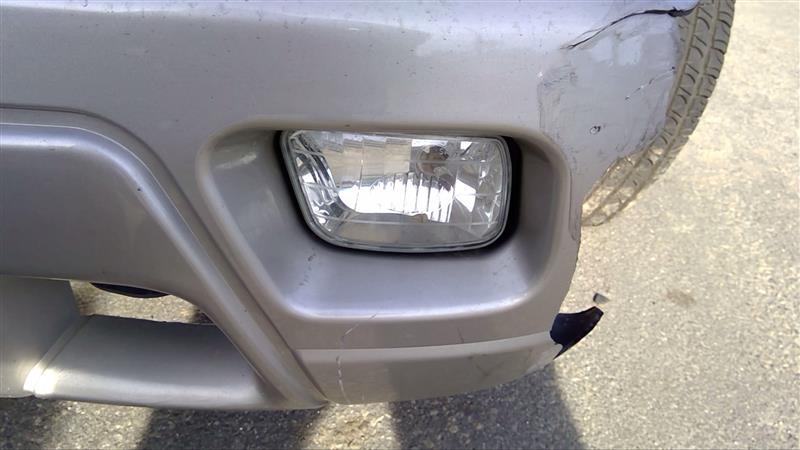 2005 CHEVROLET TRAILBLAZER  EXT 02-06 Fog-Driving; (bumper Mounted) L. Front Lamp