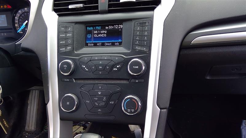 2013 FORD FUSION  13 Control Panel ID DS7T-18E243-EN Thru EU Radio Audio