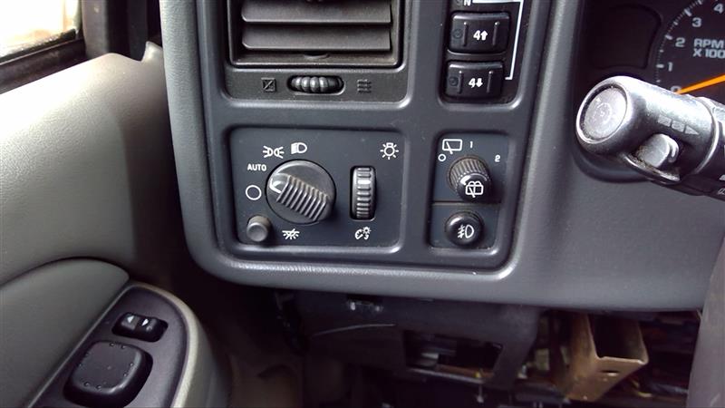 2004 CHEVROLET SUBURBAN 1500 Dash Interior Seat Switch