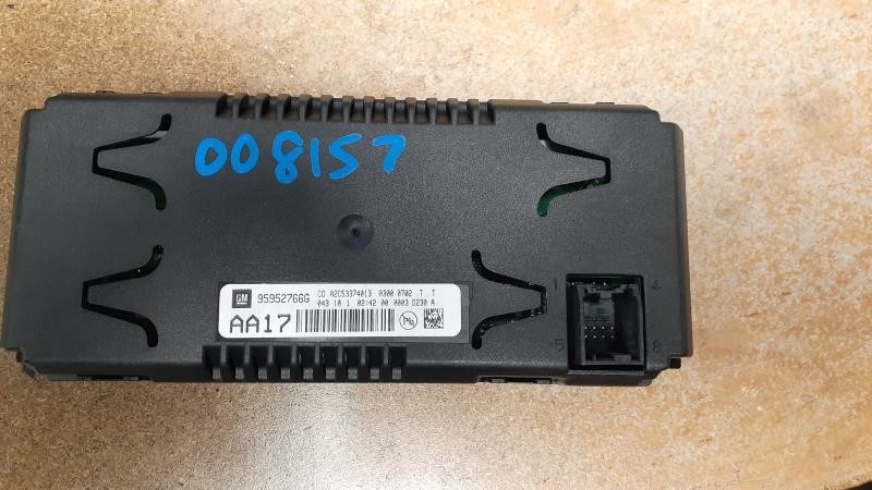 2010 CHEVROLET EQUINOX  12-15 Dash Lower (7``) LS Info GPS TV Screen