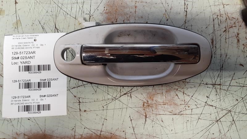 2002 HYUNDAI SANTA FE  01-06 (body Color) Door (assembly) Front W/chrome Insert R. Door Handle Exterior
