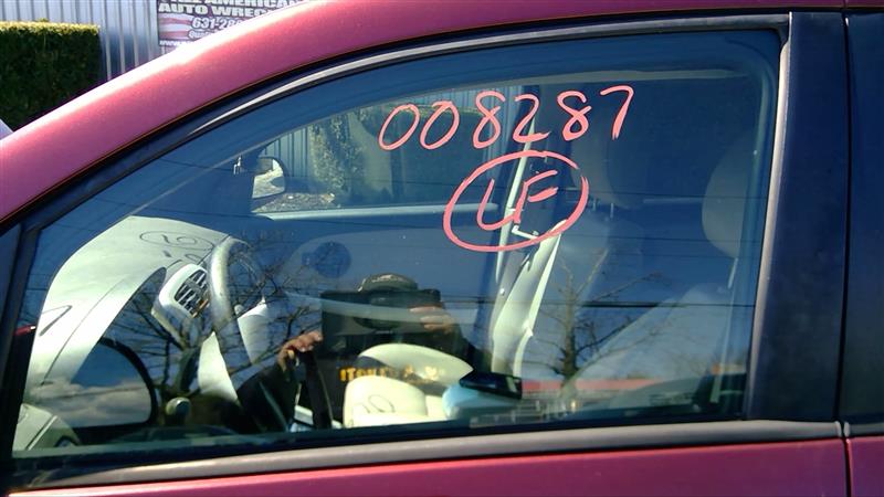 2007 CHEVROLET EQUINOX  05-09 L. Door Glass Front