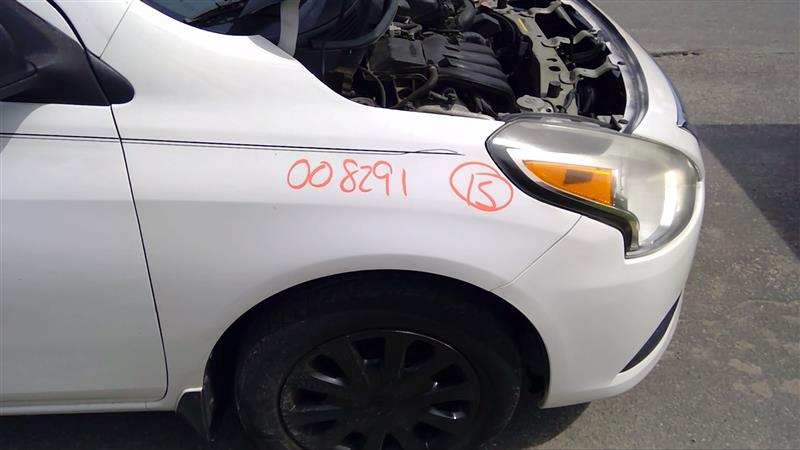 NISSAN VERSA 2018-2019 Sedan, R. Fender