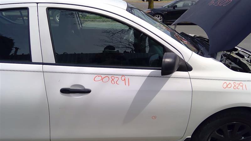 2015 NISSAN VERSA  17-19 Sedan Manual R. Door Assembly Front
