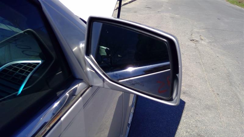2007 CADILLAC SRX  07-09 Power; Opt DR2 R. Side View Mirror