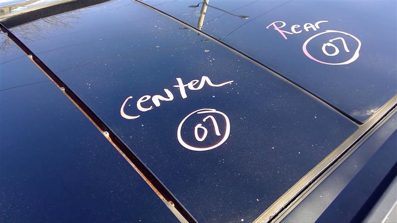 2007 CADILLAC SRX  04-09 Center Roof Glass