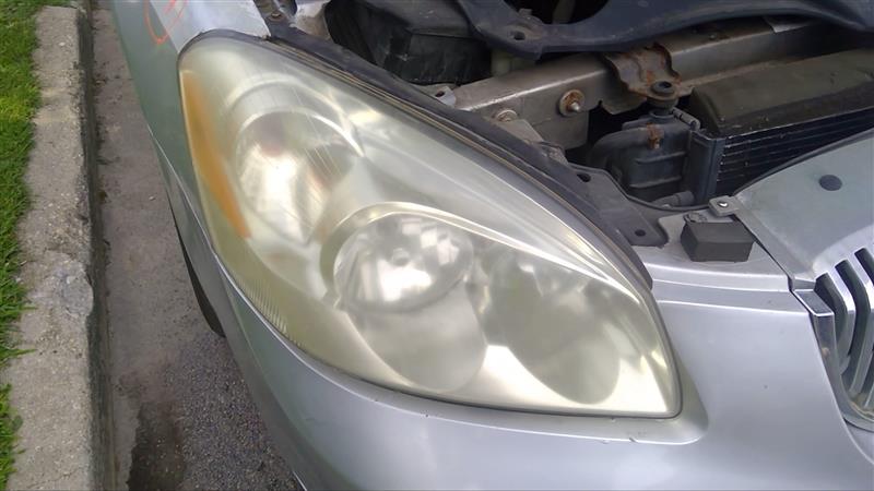 2009 BUICK LUCERNE  09-11 R. Headlight Assembly