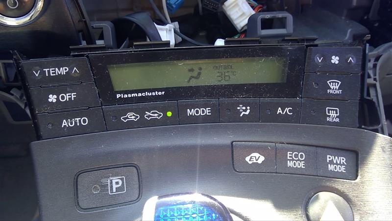 2011 TOYOTA PRIUS  10-11 W/LED Headlamps Temperature Control
