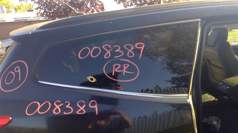 2009 CHEVROLET TRAVERSE  17 Premier R. Quarter Glass