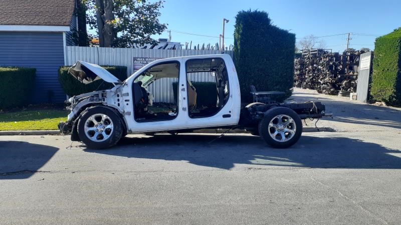 2014 DODGE DODGE 1500 PICKUP  14 (AT) 4x4 3.0L (diesel) 3.55 Axle Ratio Transmission