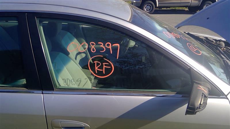 2002 NISSAN ALTIMA  02-06 R. Door Glass Front