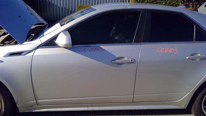2011 CADILLAC CTS  14 Sdn VIN D (4th Digit V-Series) L. Door Assembly Front